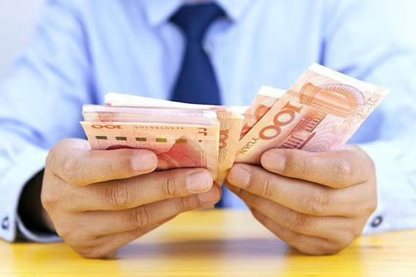 火炉城市:盛夏酷热之谜与生活百态揭秘 火炉城市:盛夏酷热之谜与生活百态揭秘